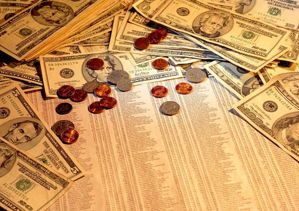 黄金蛰伏2040下方，小心今日鲍威尔来者不善